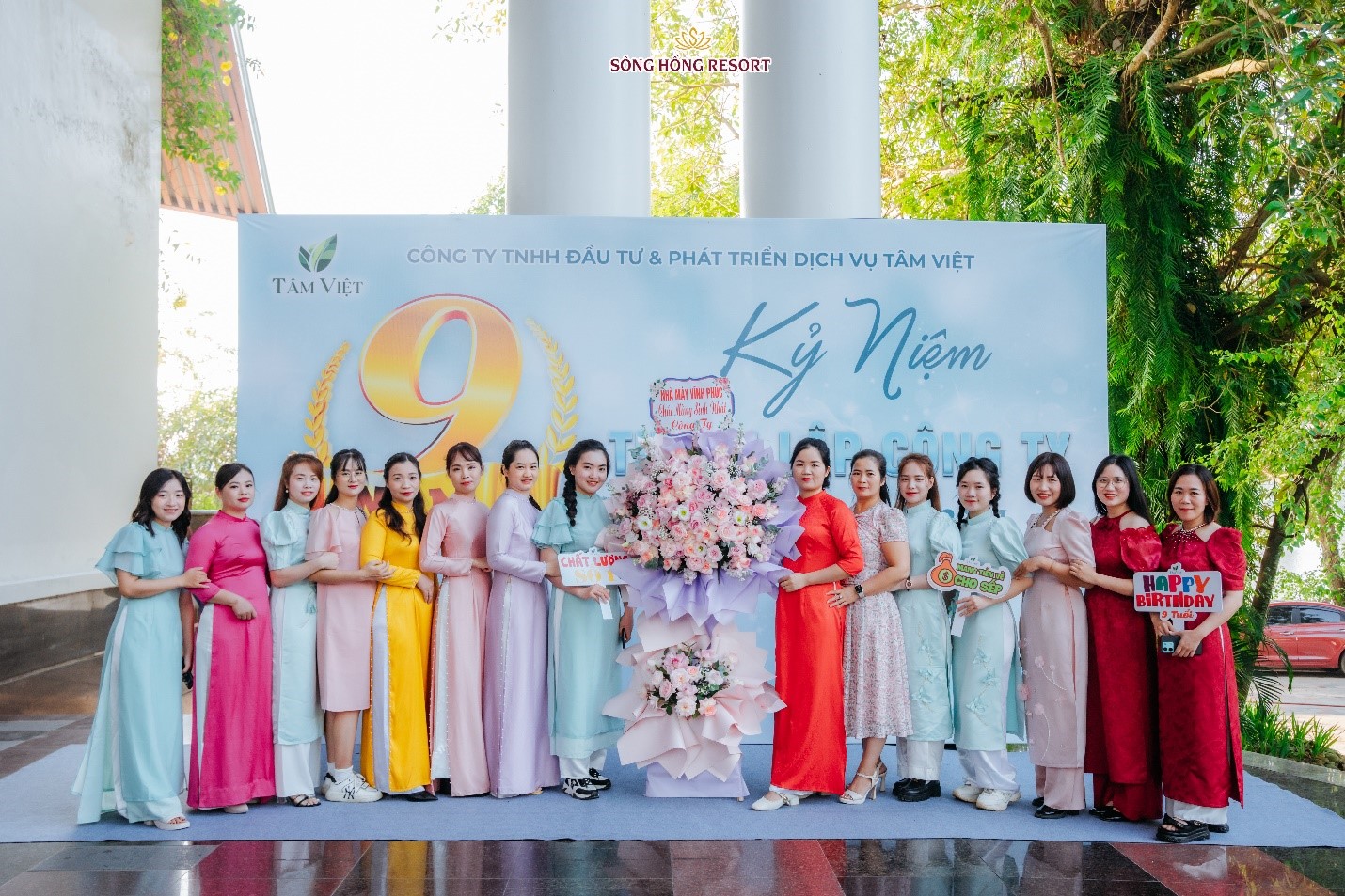 Gala đẳng cấp đến ngay Sông Hồng Resort